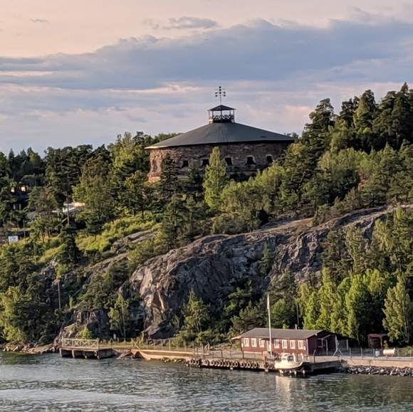 Meet your Posher........ - Picture 1 of 1